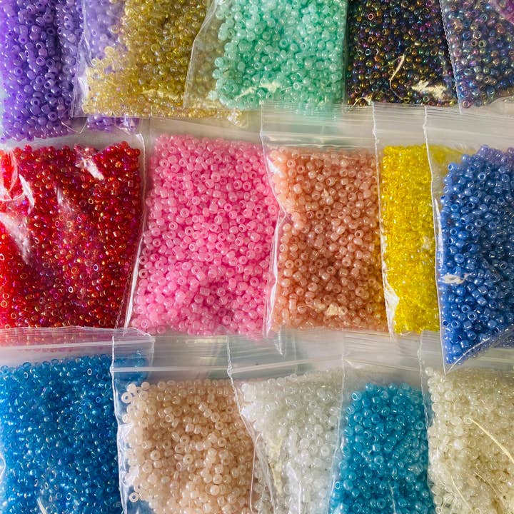 The Bead Bazaar - Wholesale DIY Craft Kit - Kids - 24 DIY Pastel Seed Bead Kit For Kids Arts & Crafts, Small Se4