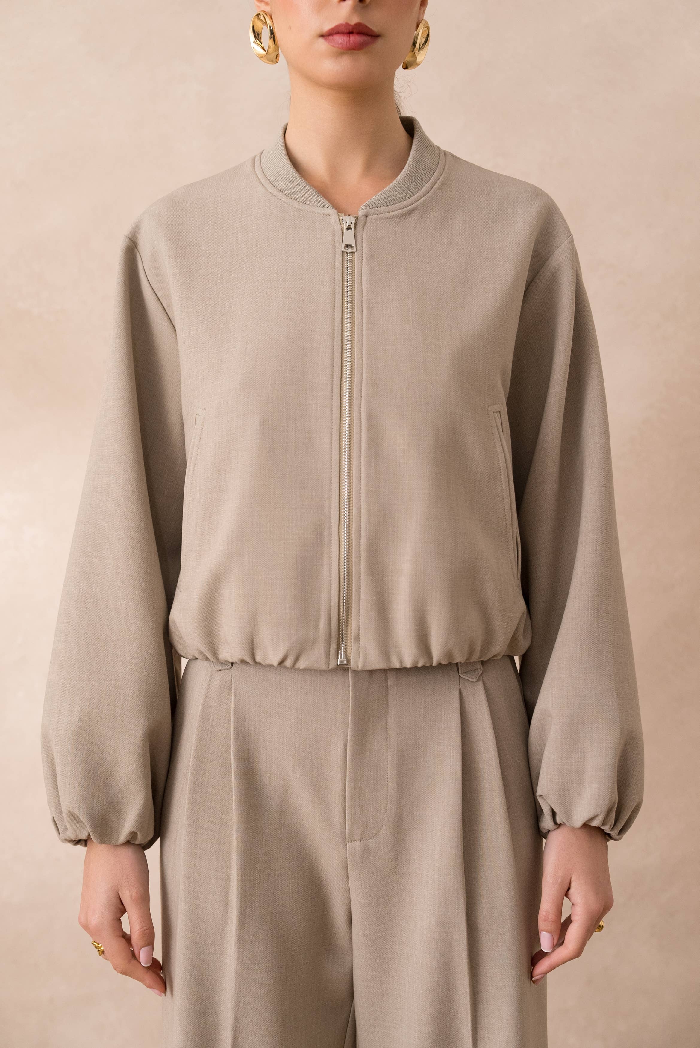 Attentif Paris - Wholesale Bomber Jacket - Women's - [Aura] Short bomber jacket with classic collar4