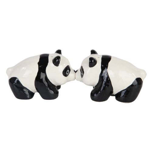 Urban Tokyo – wholesale Salt & pepper shaker set – Giant Pandas Salt and Pepper Shakers Set (4/48)