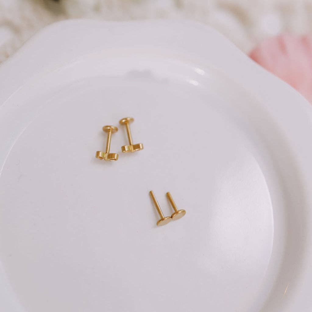 Mauve Jewelry Co. – Engroshandel Ørestikkere – Flade bagsideposter2