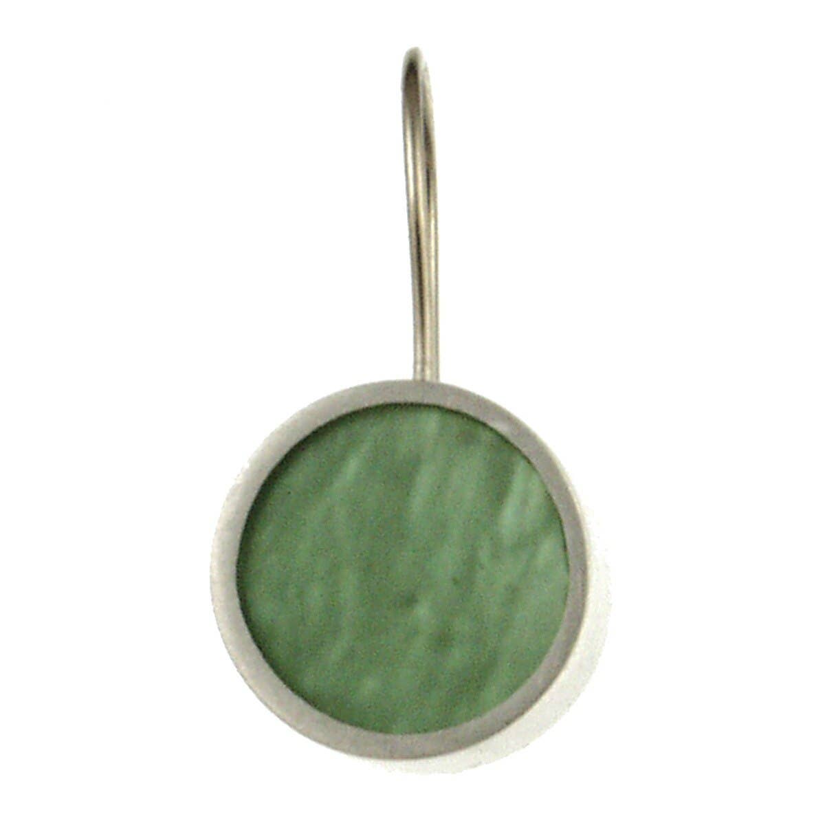 Origin Jewelry - Vente Boucles d'oreilles pendantes - Boucles d'oreilles pendantes en résine et coquillage - Rondes, monture argentée, 0,75"15