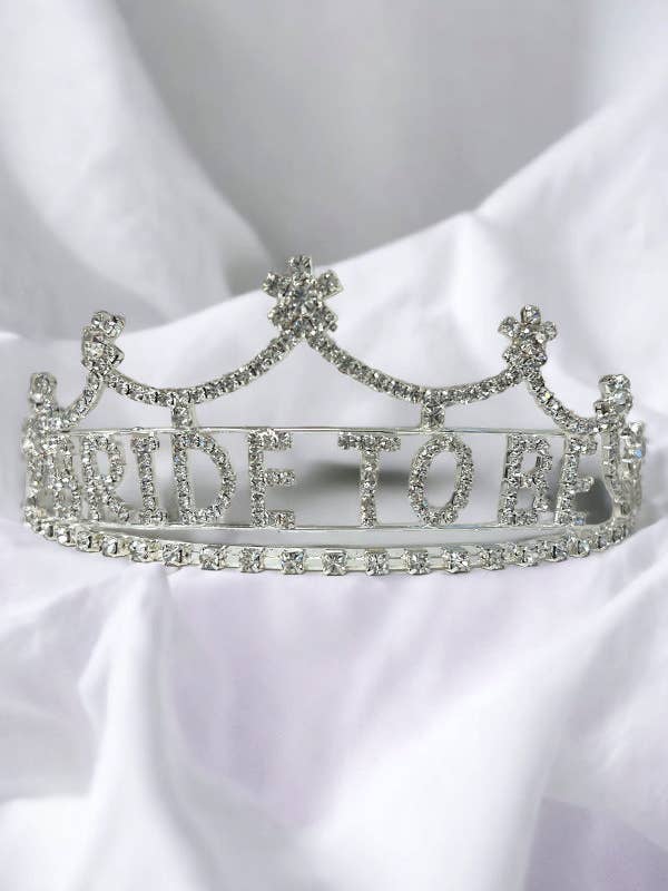 Diadème pavé en strass BRIDE TO BE pour la vente par Andrea Bijoux