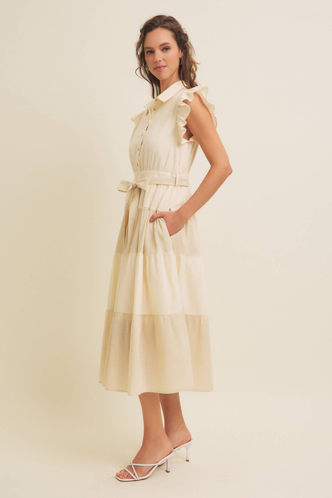 in february - Vente Robe – femme - ROBE MIDI EN COTON À BLOCS DE COULEUR AVEC VOLANTS ET CEINTURE À LA TAILLE5