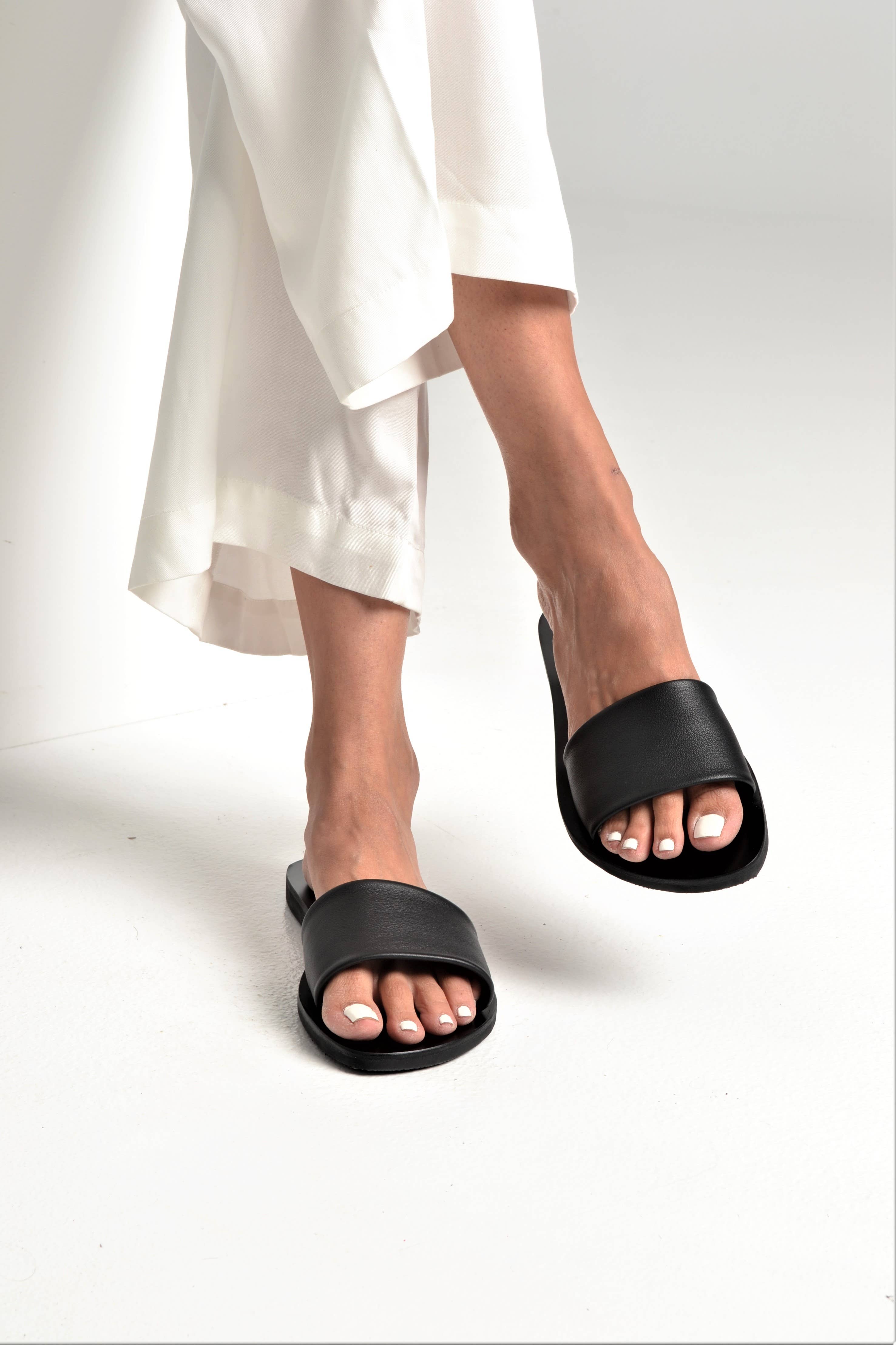 ANA KOUTSI - Wholesale Sandals - Women's - Kalia leather sandals in black0