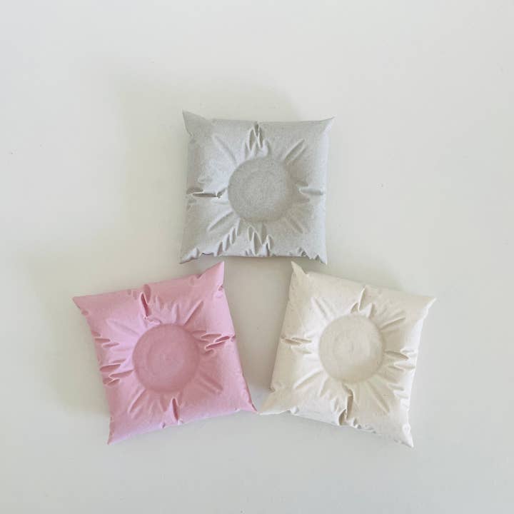 Sweet-Deco Creative - Wholesale Theelichtjes - Hand gegoten theelichthouder kussentje - jesmonite