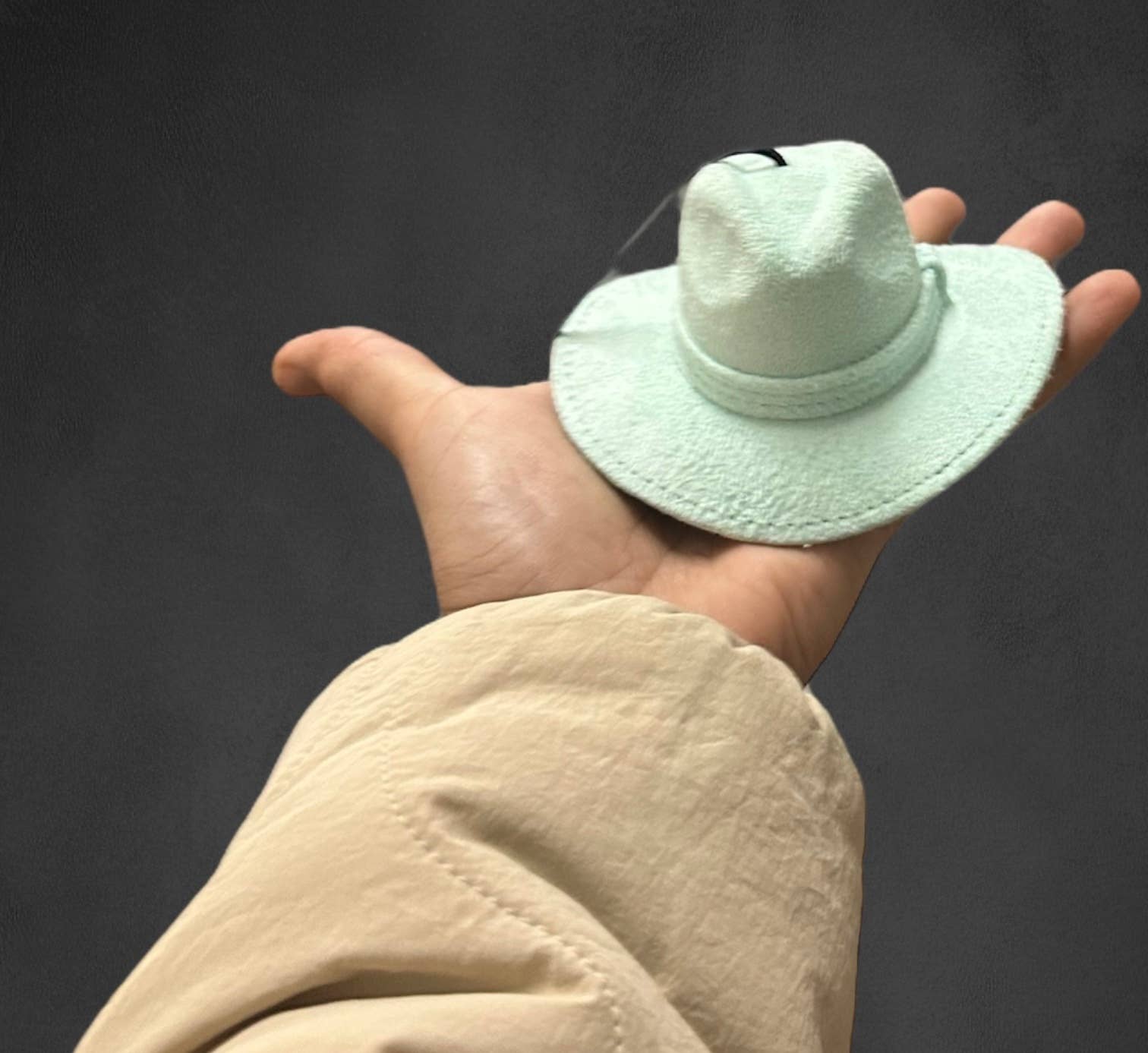 Nati Natash - Wholesale Decorative Tabletop Object - Mini Hats with suction Cup1