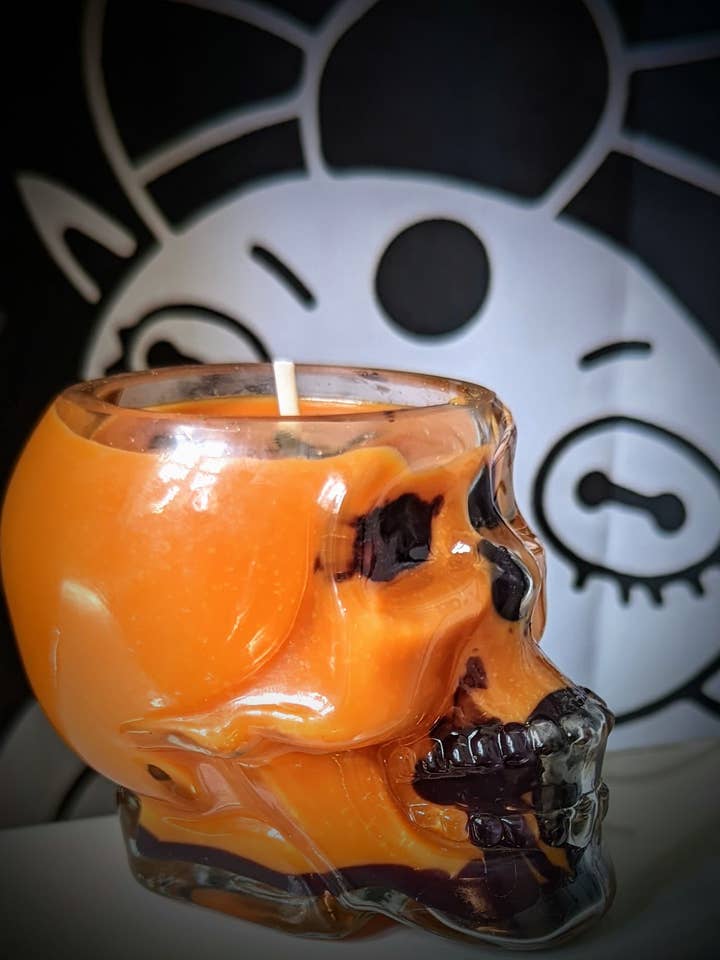 Bougie tête de mort citrouille pour la vente par Colour Splash Candle Company