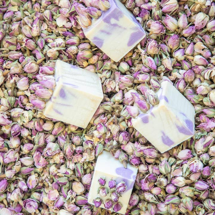 La Savonnerie du Nebbiu - Wholesale Bar Soap - Tradition Rose Handmade Soap - Rose Buds4
