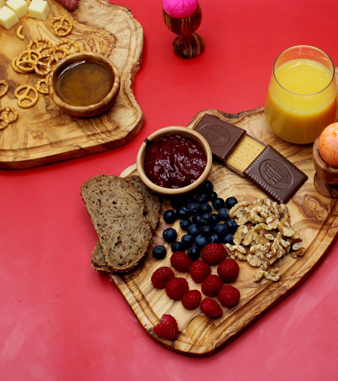 DAGDEG - Wholesale Cutting Board - DAGDEG cutting board made of olive wood with juice groove3