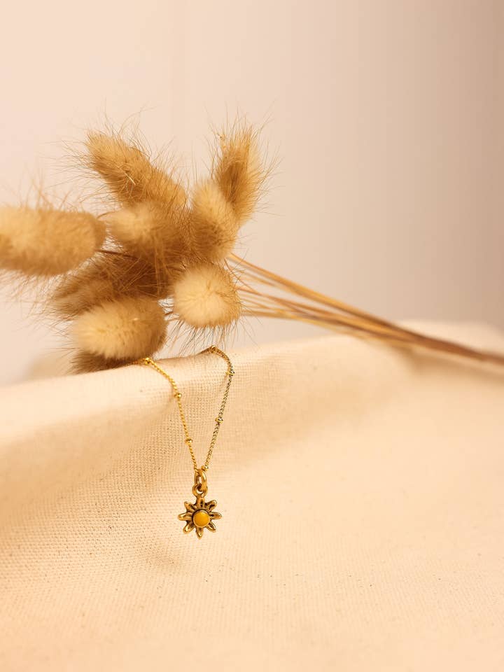 Zonneburst Ketting | Goud voor wholesale door Katie White Designs LLC