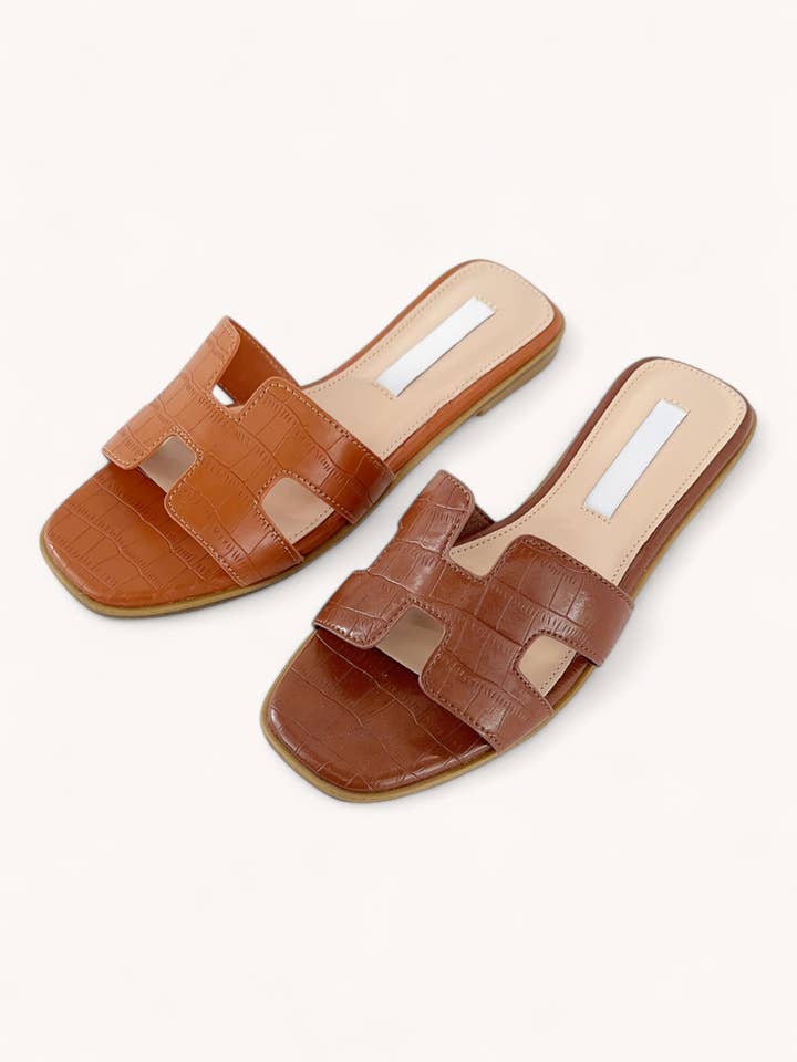 MAIN-13 TREND CUT OUT X SHAPED DESIGN SANDALS for wholesale by CCOCCI