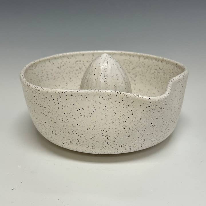 The Hive Handcrafted Ceramics Juicer for wholesale by The Hive Ceramics