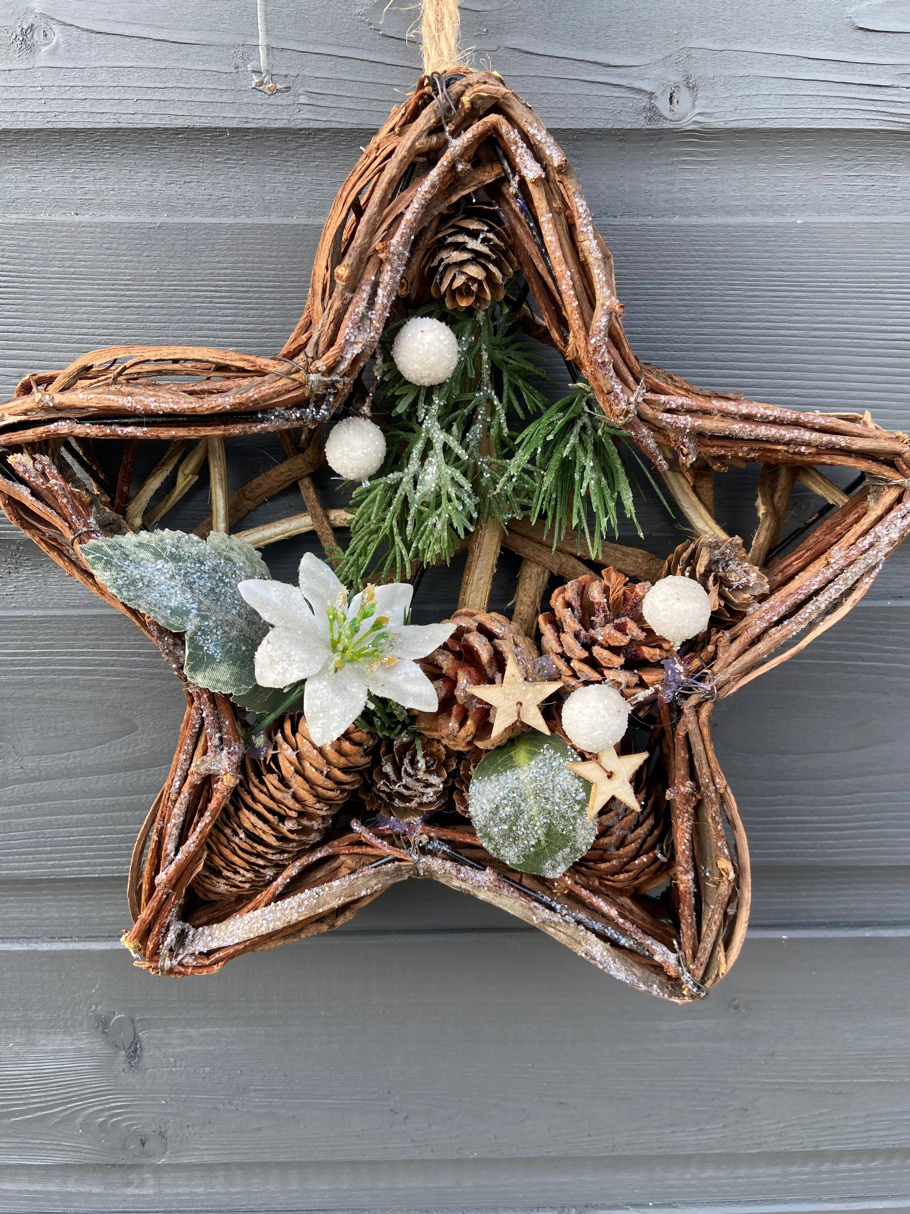 Marissa's Gifts – wholesale Wreath – Handmade Hanging star wreath 25 x 25 x 6cm Christmas/seasonal hanging wreath4