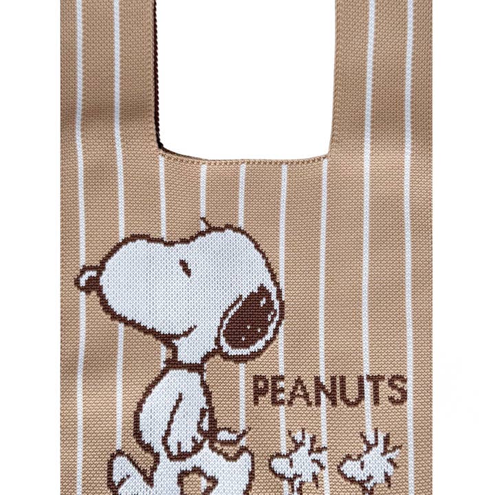 LASR – wholesale Tote bag – Women's – Peanuts Snoopy and Friend Knitted Baggu Brown Mini Tote2