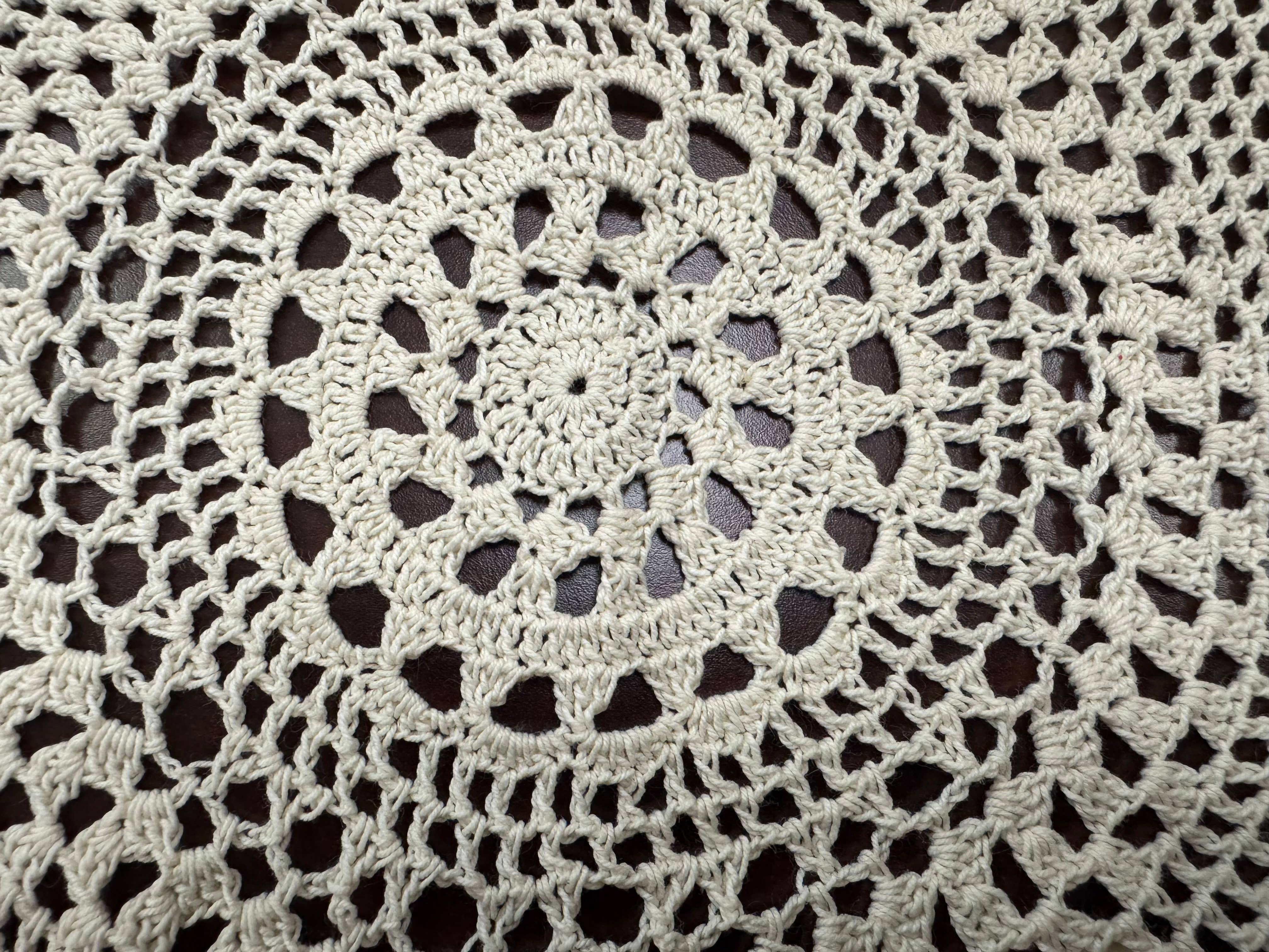 Peking Handicraft – wholesale Dekorativ duk – Annie’s Treasures Doilies "Pacifica" 12" Rund1