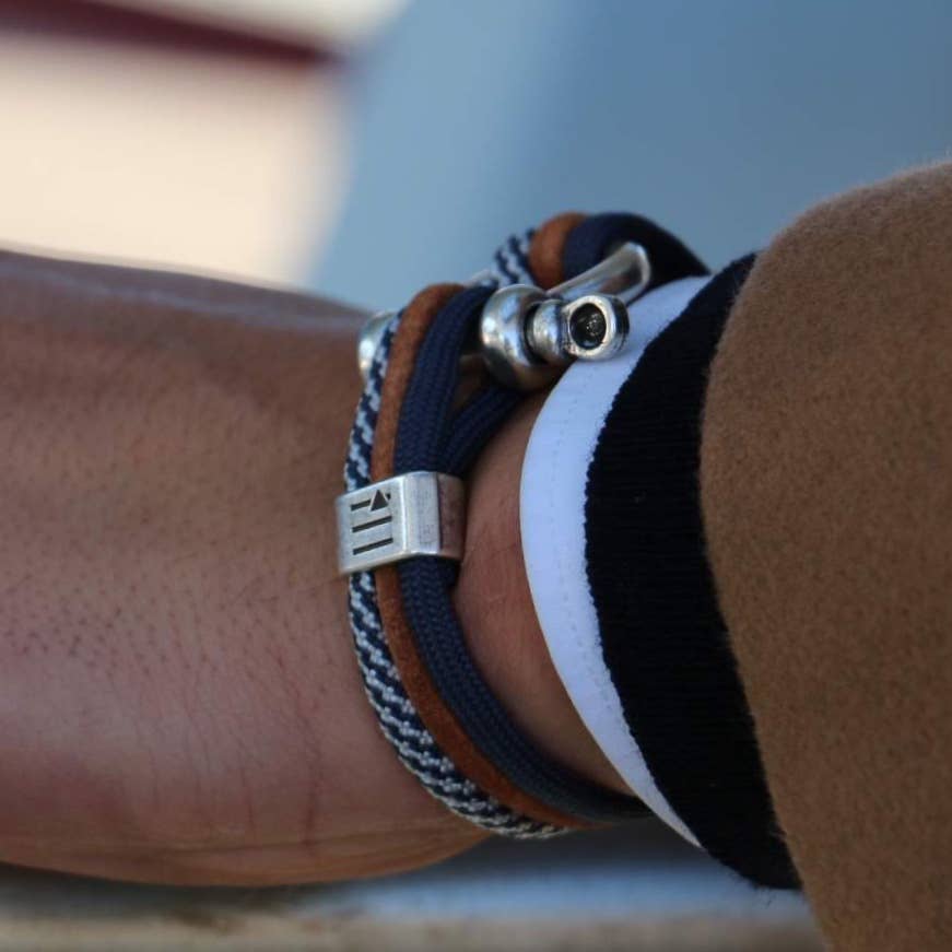 Être - Bracelets & Accessories - Wholesale Jewelry - Men's - Men's Bracelet | Grand - Triple bleu3