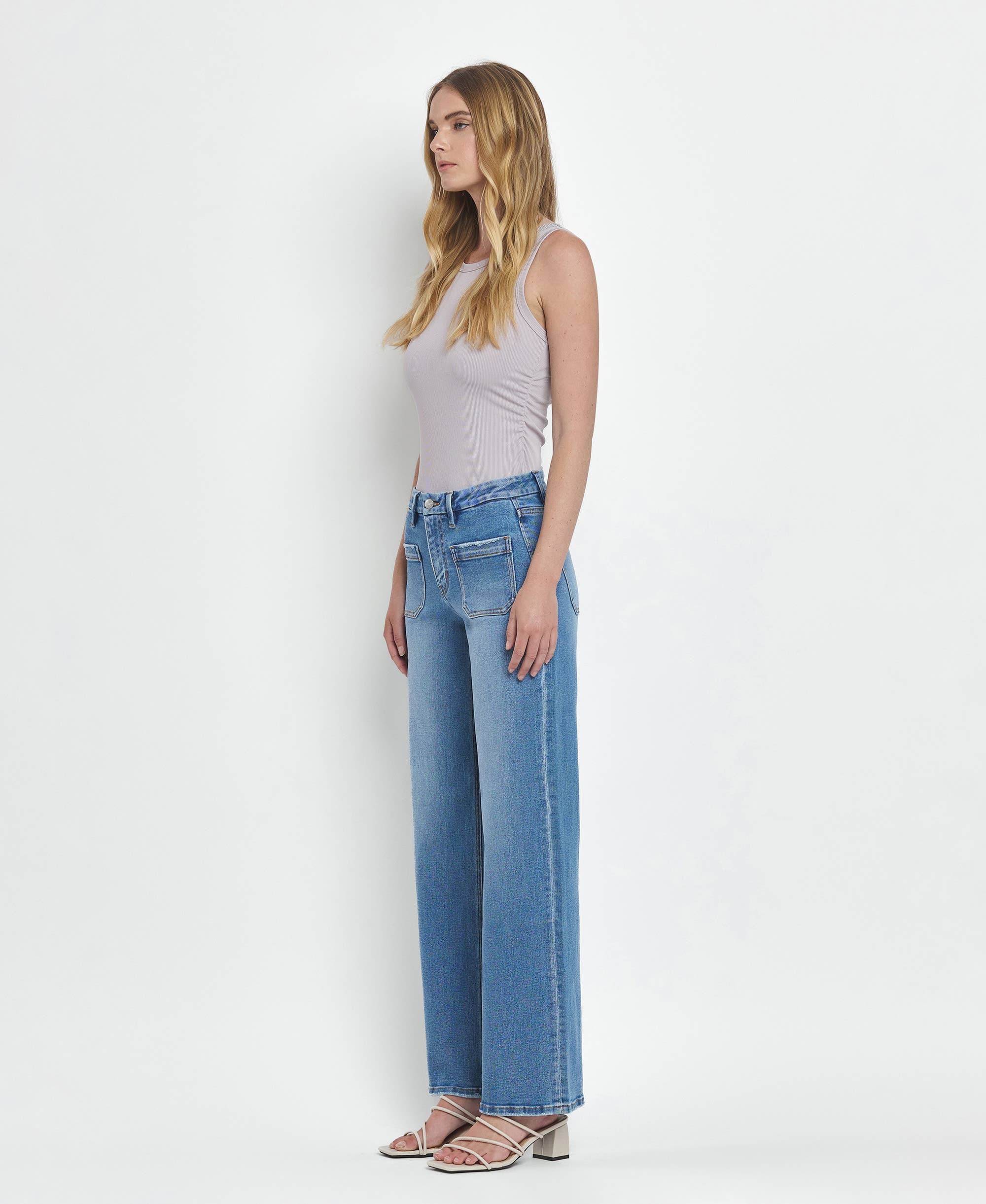 FILANTROPISCH HOGE TAILLE PATCH ZAK WIJDE PIJPEN JEANS LV1479 voor groothandel op Faire10