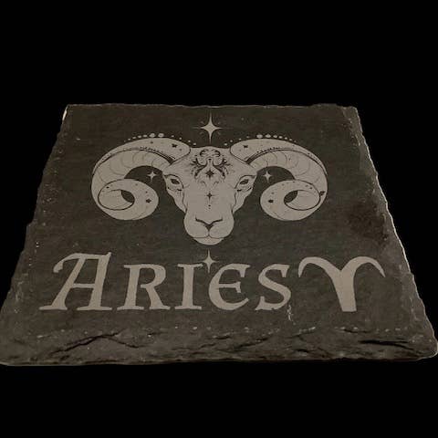 Dessous de verre en ardoise du zodiaque Bélier pour la vente par Blaise the Witch