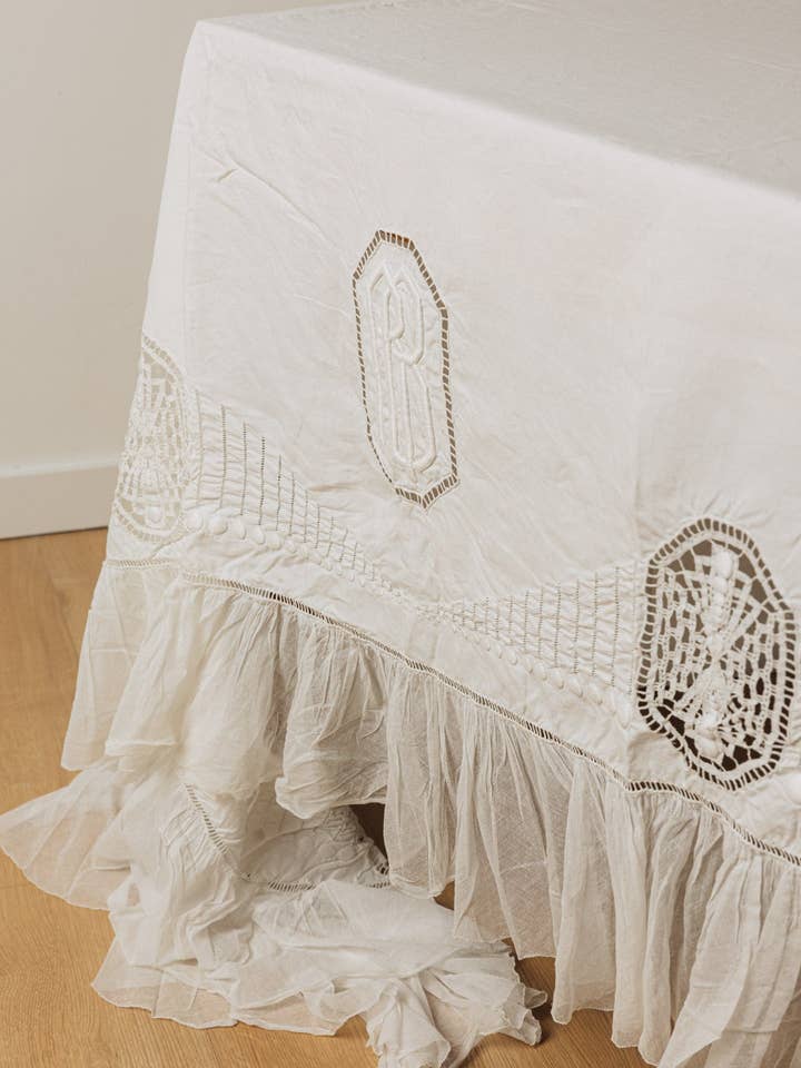 Monogrammed "RB" birthing sheet - 240x220cm for wholesale by Maison Masarin