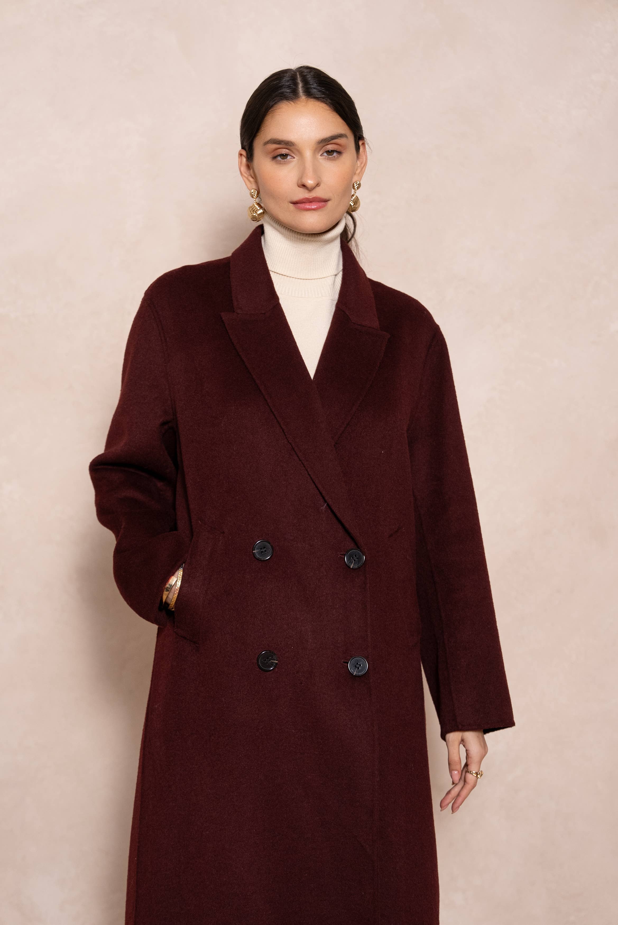 Attentif Paris – Großhandel Mantel - Damen – Extra langer, handgenähter Oversize-Mantel aus Wollmischung44