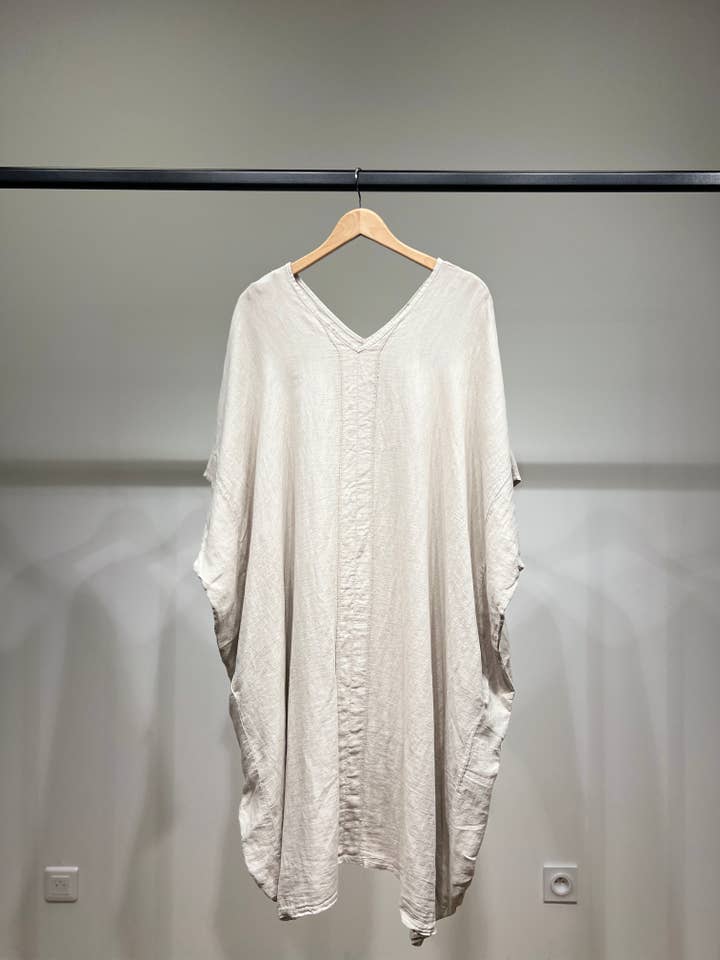 L'Emotion - Wholesale Tunic - Women's - Large V-Neck Batwing Sleeve Tunic 100% Linen5