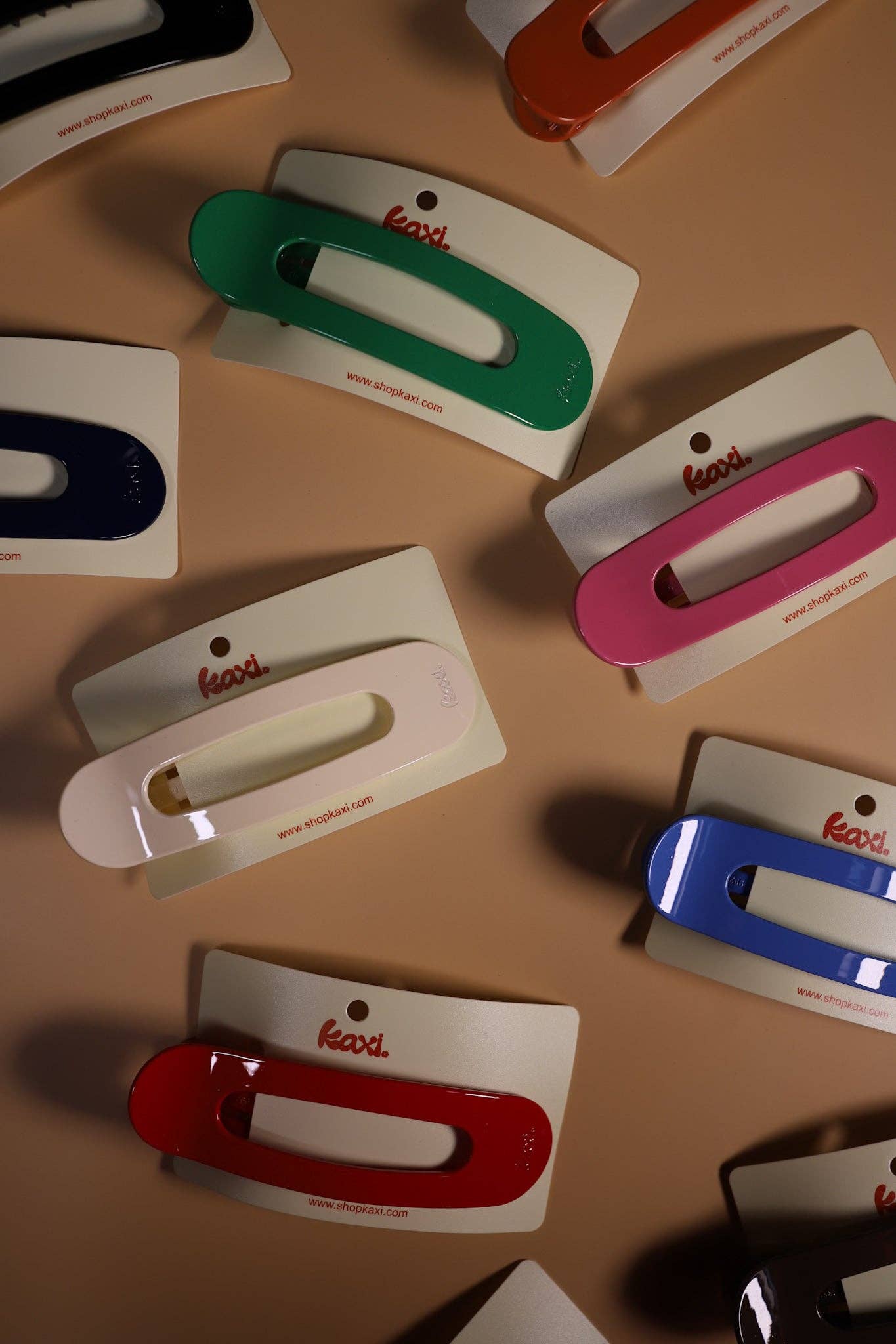 KAXI - Wholesale Hair Clip - Women's - OVERSIZED LAY DOWN CLAWS ( 33 COLORS )35