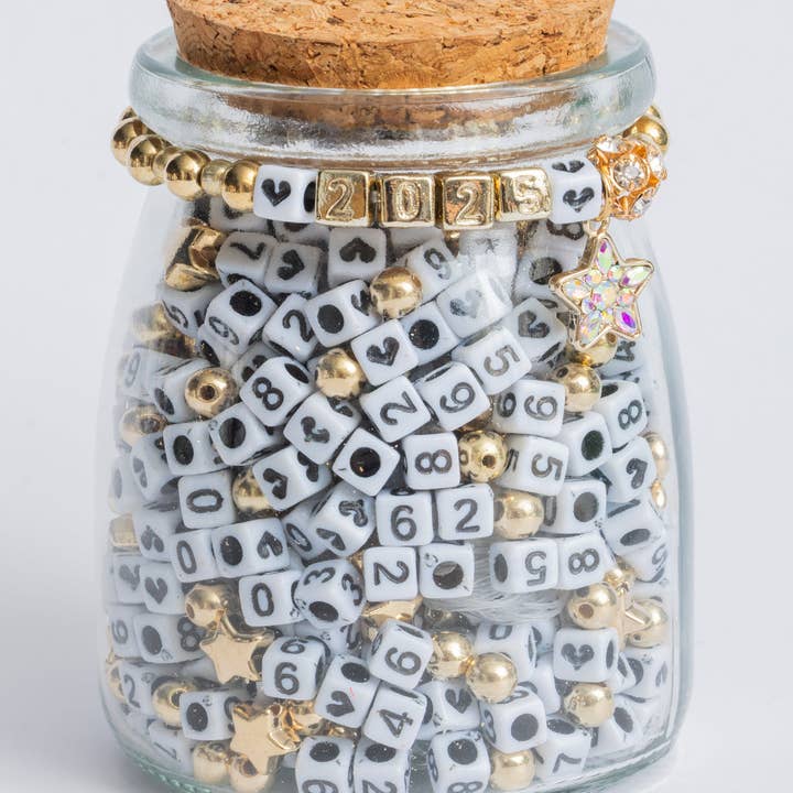 Metallic Guld 2025 Numre DIY Perleglas for engroshandel hos Jewelry Made by Me