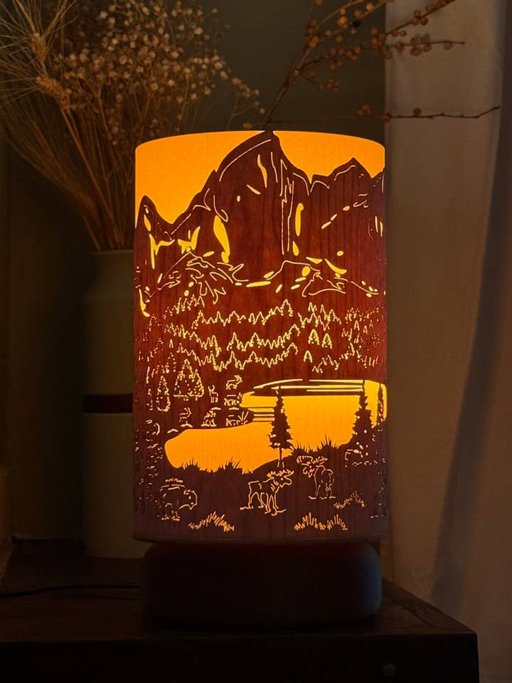 Grand Teton | Éclairage d'ambiance intérieur, SmartLED, Montagnes pour la vente par Serene Lights