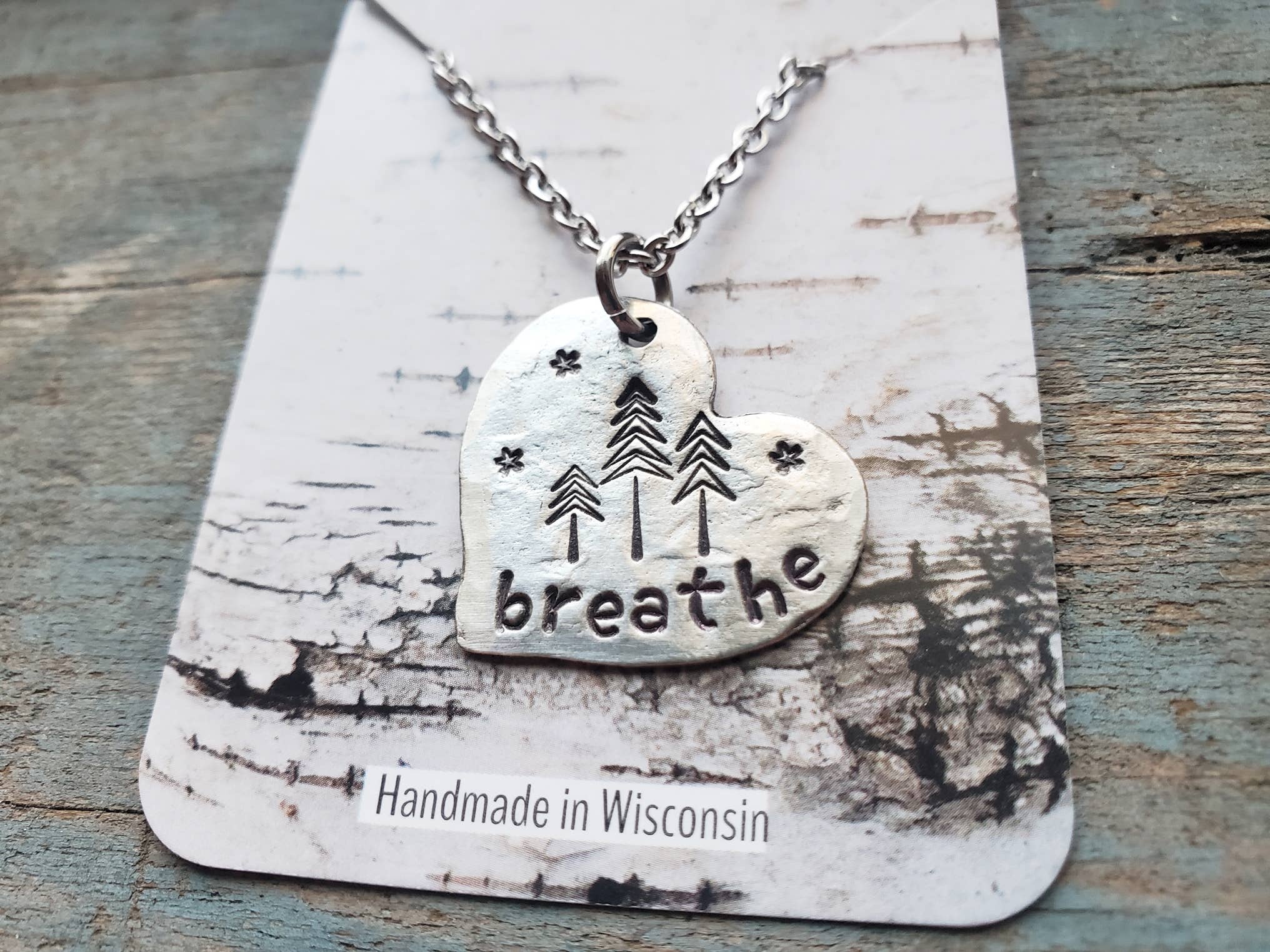 Kathryn's Collection - Vente Colliers à pendentif - Collier Cœur en Pin "respire", Fait Main1