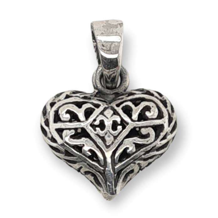 ANHÄNGER EDELSTAHL KLEINES FANCY HERZ für den Großhandel von Mountain Creek Jewellery