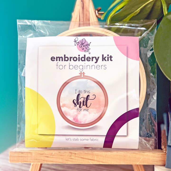 I Do This Sh*t for Me | Kit de broderie pour la vente par The Other Cat