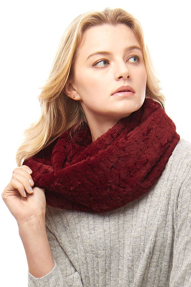Hana - Wholesale Scarf - Women's - Solid Faux Fur Infinity Scarf1