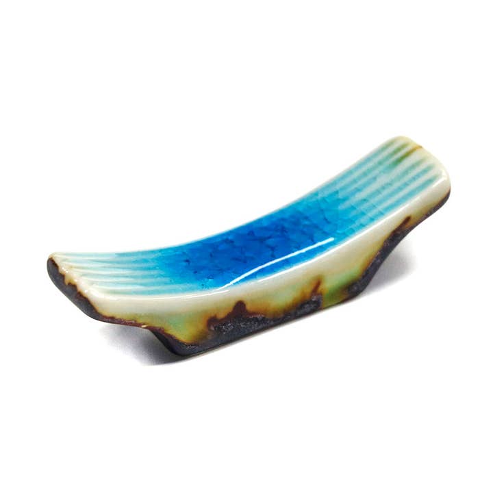 Aozora Kanyu Appoggia Bacchette in Porcellana 2,5" (24/720) per la vendita all'ingrosso da parte di Urban Tokyo