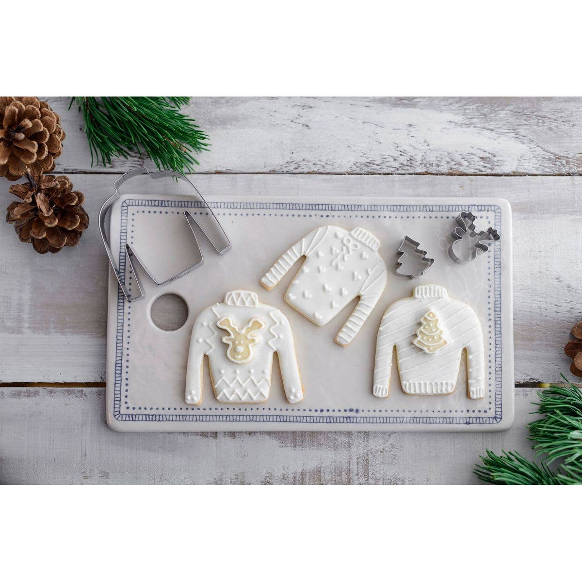 Dr. Oetker – wholesale Kakskärare – Dr. Oetker Set med 3 pepparkaksformar för jultröjor11