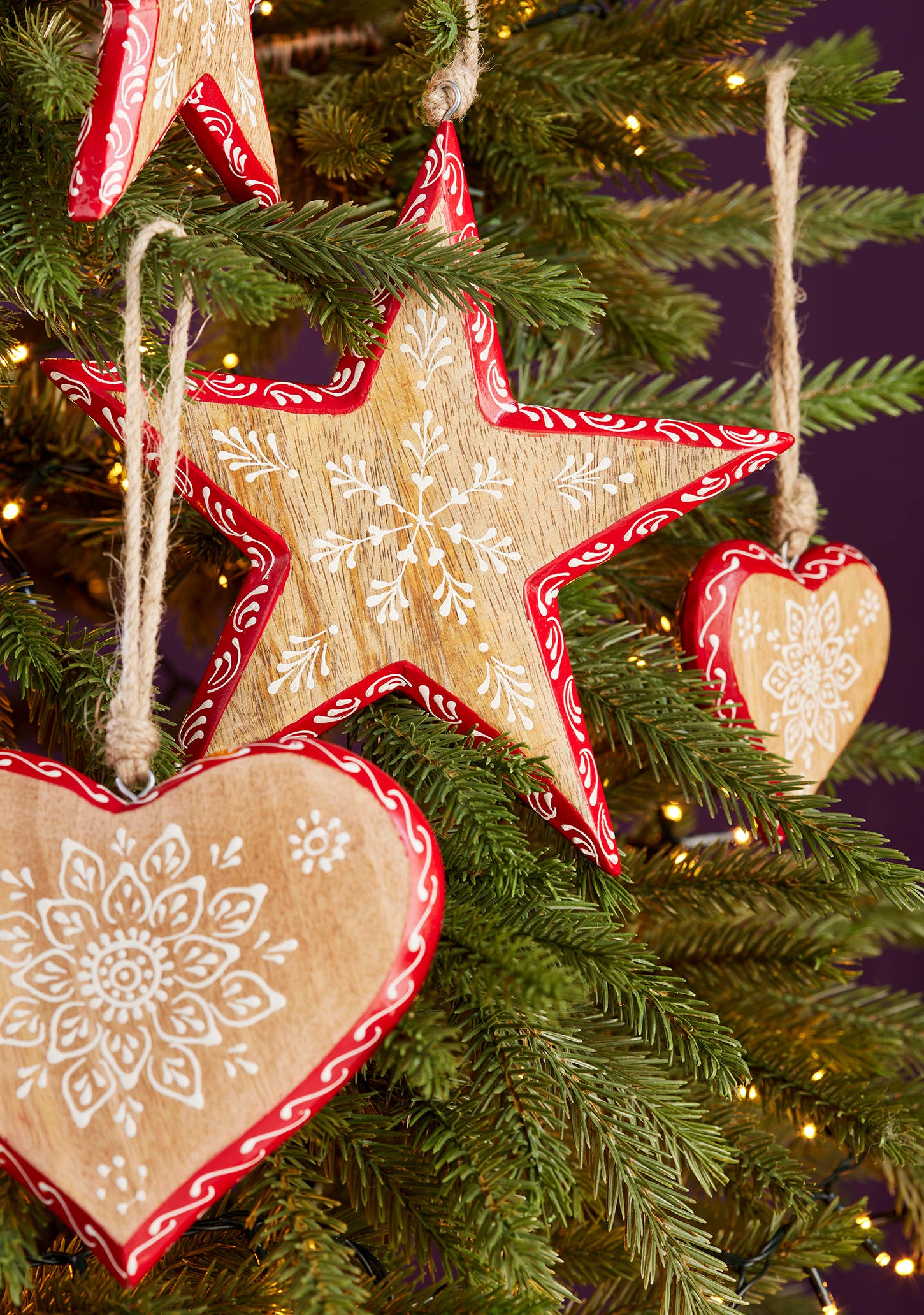 Namaste – wholesale Ornament – Hand Painted Mango Wood Heart, Small1