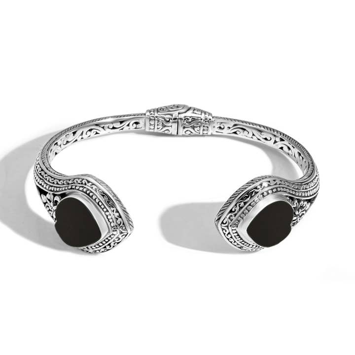 Bracciale in Argento Sterling con Conchiglia Nera Cuori del Mare per la vendita all'ingrosso da parte di Damai Designs