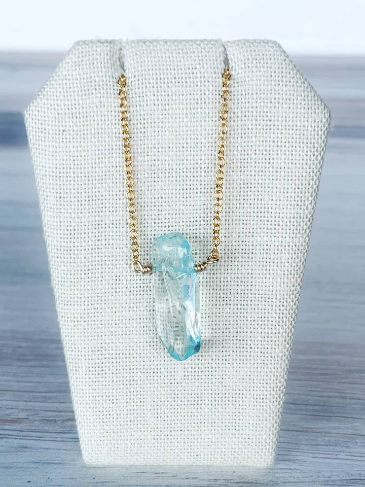 Collana Aqua Quartz Point per la vendita all'ingrosso da parte di Rage Gems & Jewelry