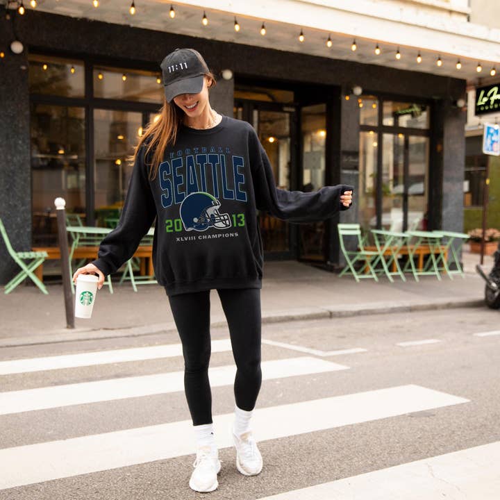 Hello Team Spirit - Wholesale Grafisch sweatshirt - Dames - Seattle Voetbal Sweater