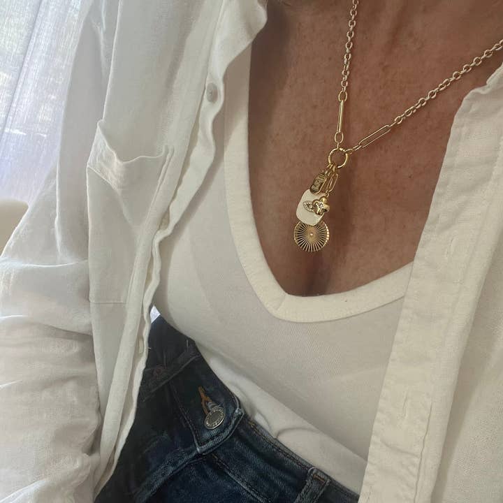 Boutique Suarez Co. - Wholesale Pendant/Charm Necklace - Blanc Charm Holder Necklace - Clicker Clasp - add charms5