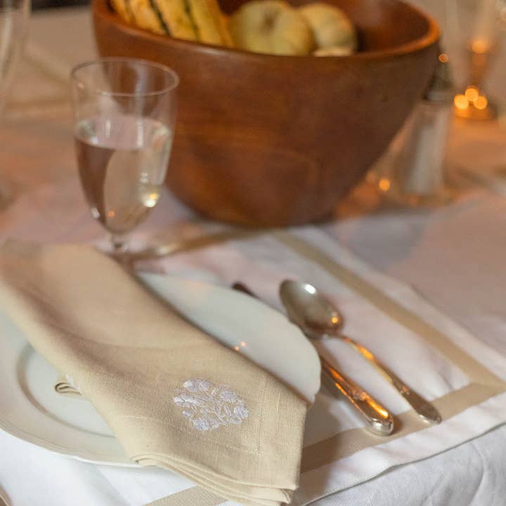 Natural White Embroidered Dinner Napkins in Linen Cotton, Set of Four for wholesale on Faire1
