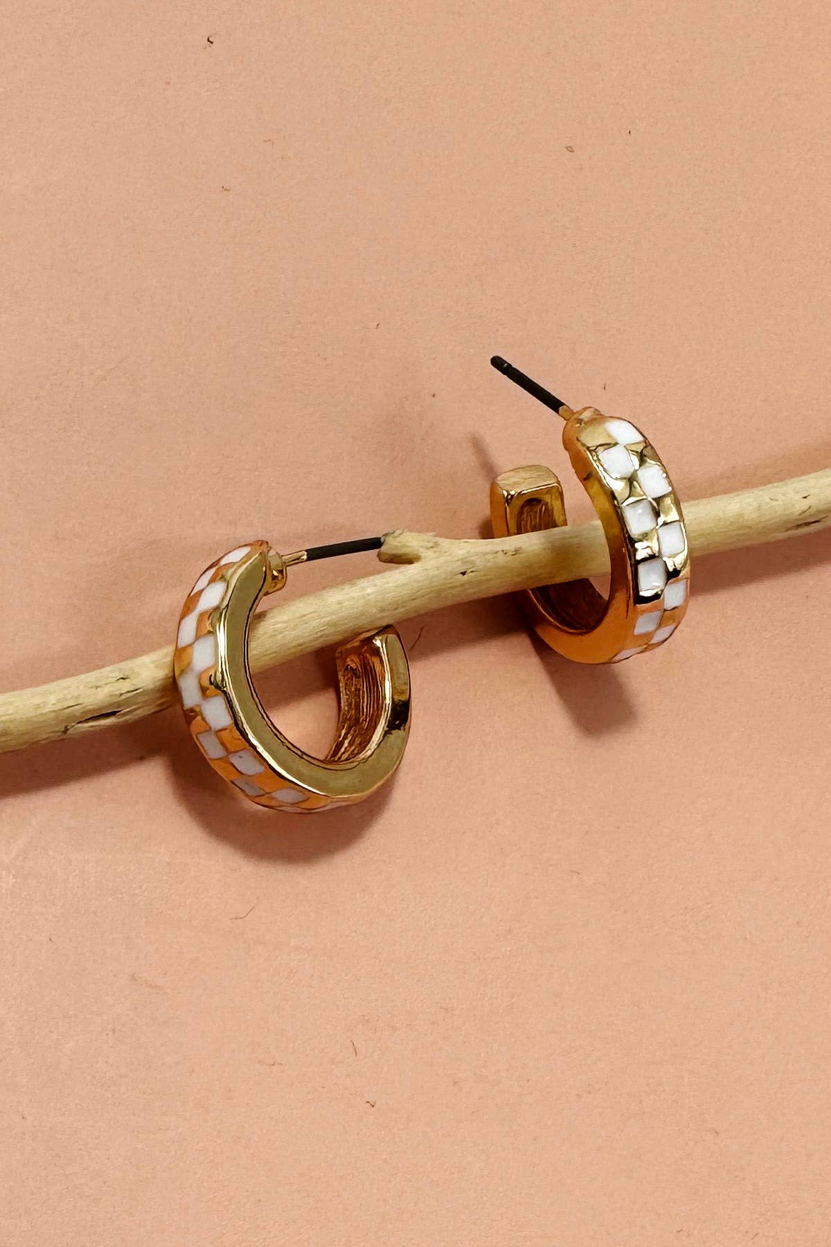 JOSSLYN by wall to wall - Wholesale Hoop Earrings - MINI CHECKER HOOP HUGGIE EARRINGS | 31E248644