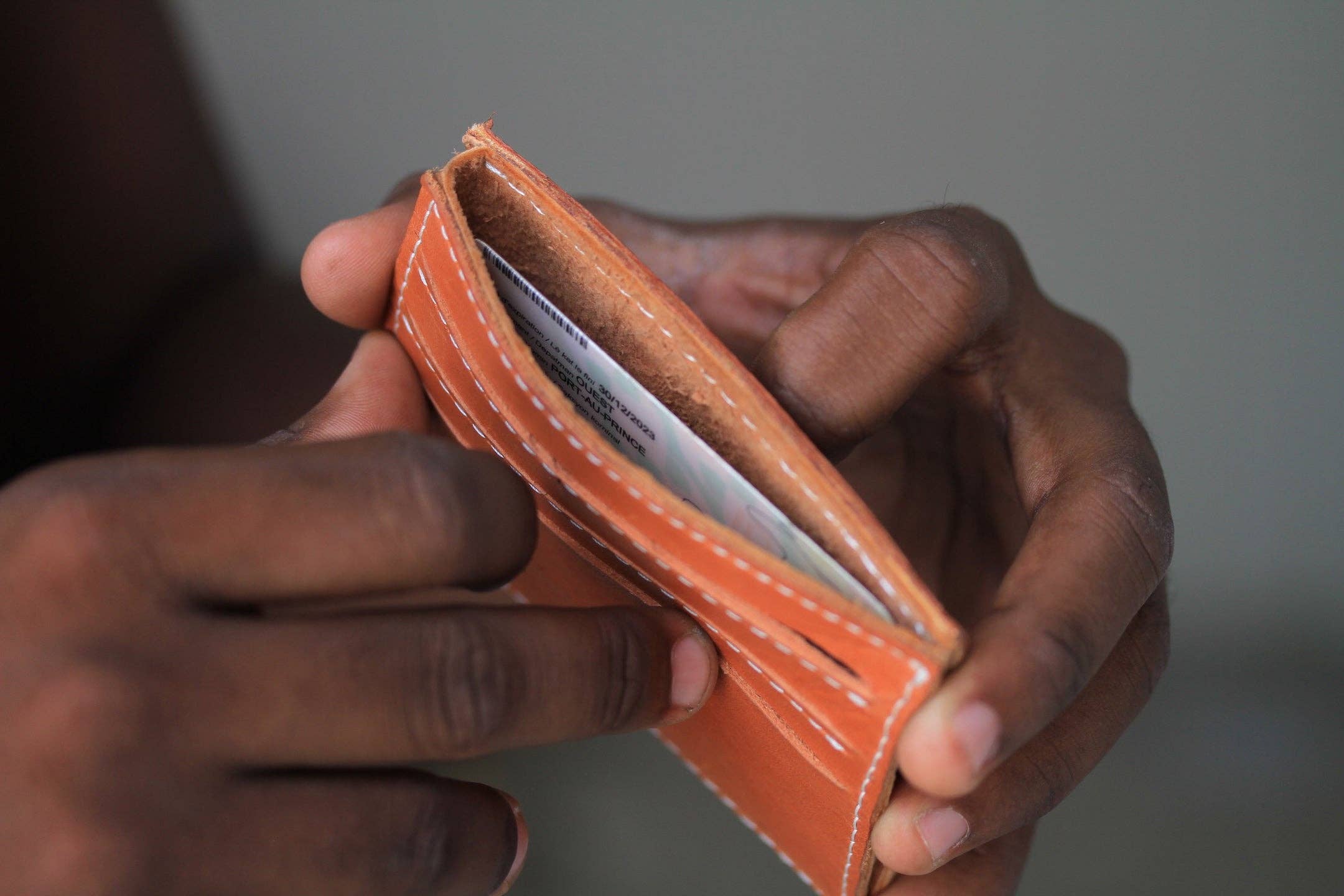 2nd Story Goods + Haiti Design Co - Wholesale Wallet - Unisex - Minimalist Leather Wallet5