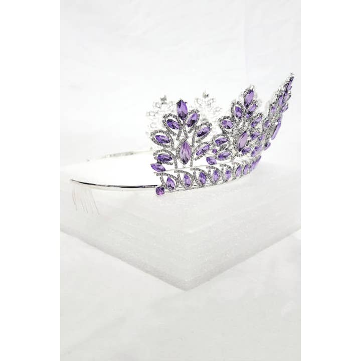 Chicas - Wholesale Tiara - Women's - One Size Fits All Metal Tiara With Rhinestones. HT93722