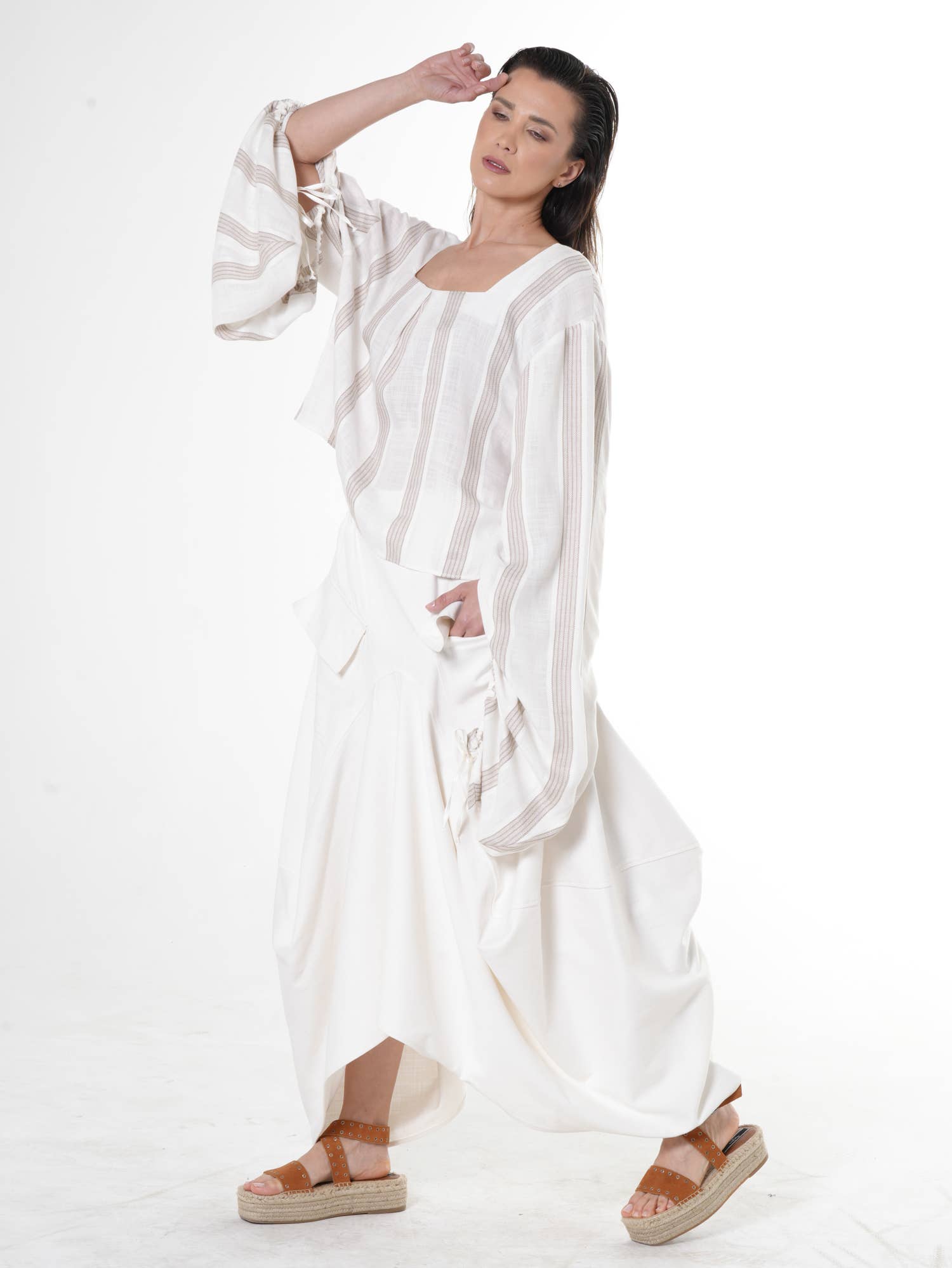 Metamorphoza – wholesale Blouse – Women’s – Boho Top With Oversize Sleeves On Light Stripes 2