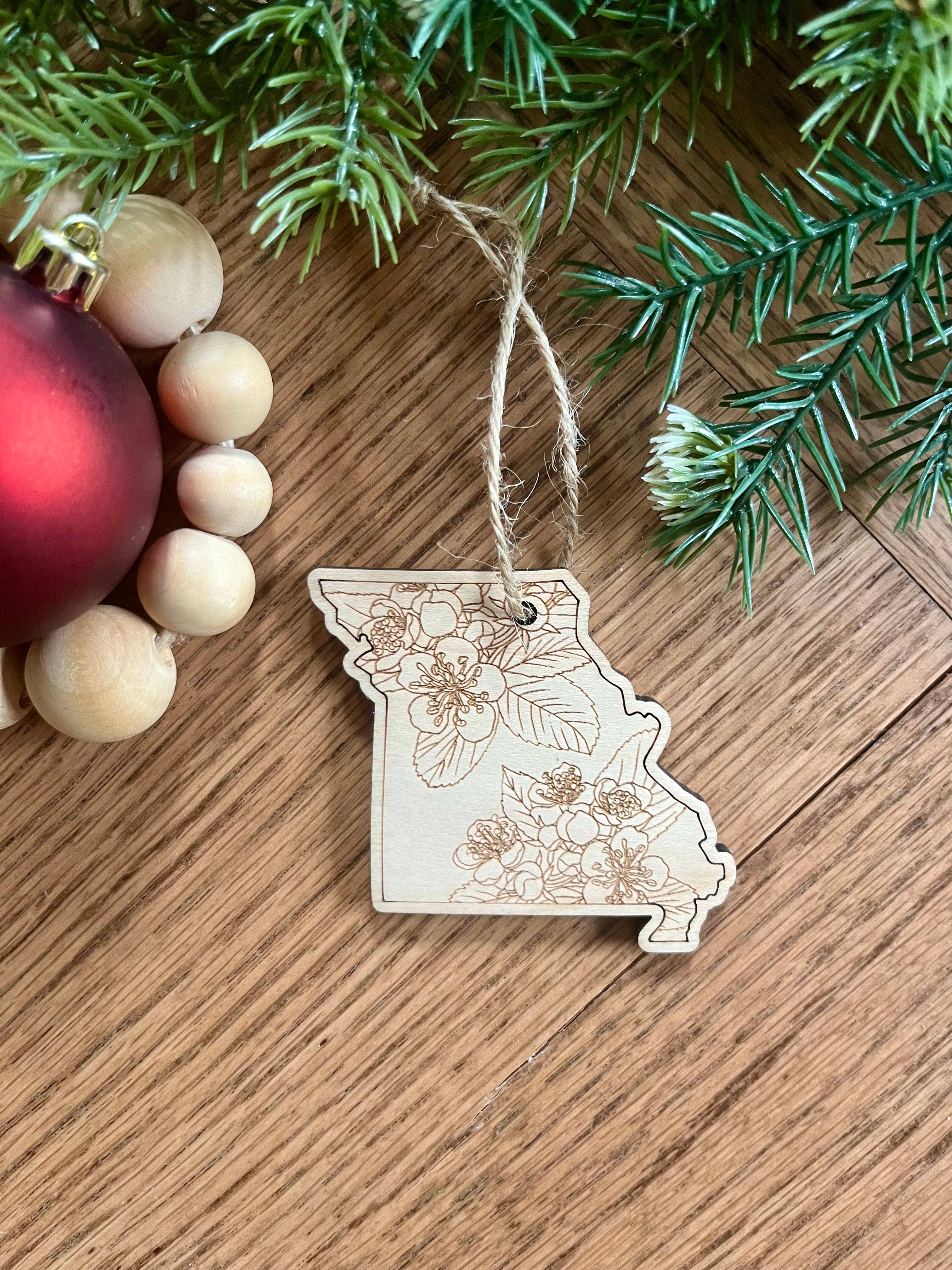 Rustic Raleigh - Vendita all'ingrosso Decorazione - Decorazione in legno a forma di fiore di biancospino del Missouri2