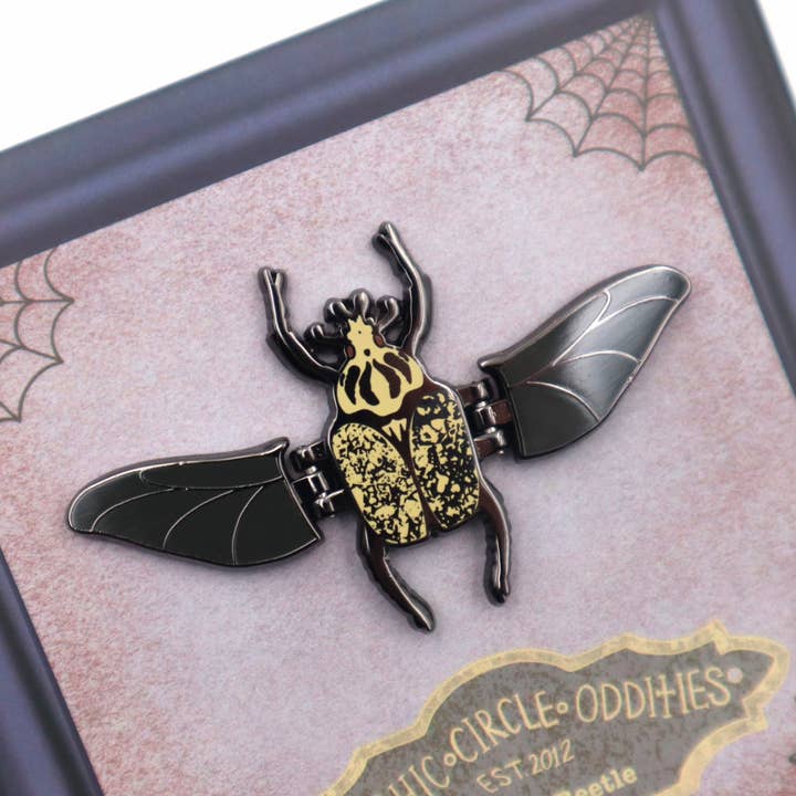 Psychic circle oddities - Wholesale Lapel Pin/Button - Moving Leg Goliath Beetle Enamel Pin1