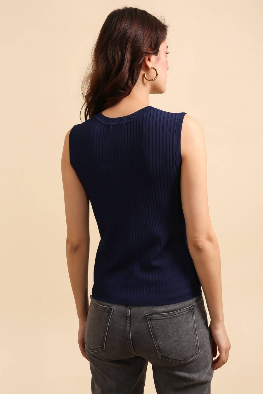 CHOKLATE PARIS – Großhandel Tanktop – Damen – Tanktop aus feinem Rippenstrick mit breiten Trägern - 880724
