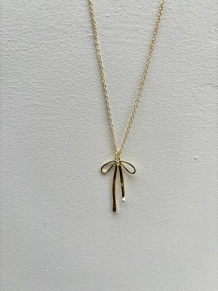 Collier à grand nœud en or pour la vente par LOVESTONES Jewelry