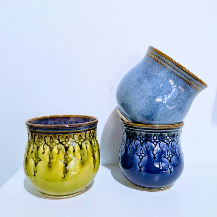 Plays in Mud Pottery – Copo de vinho por atacado – Copo de Vinho sem Pé - Feito por Encomenda - Cerâmica Artesanal3