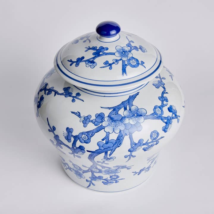 Classic Blue White Barclay Butera Dynasty Empress Ginger Jar Short for wholesale on Faire2